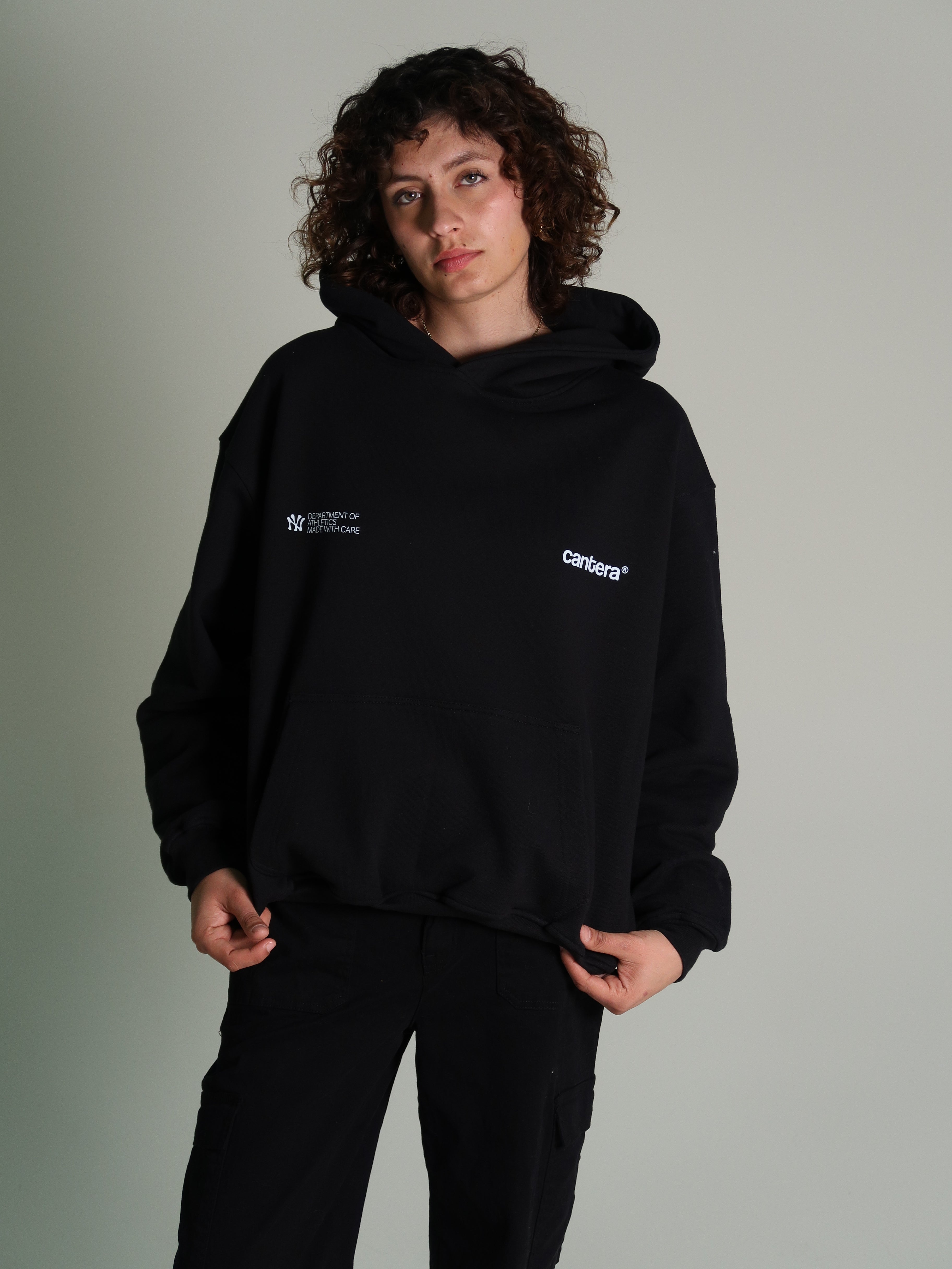 YANKEES BLACK HEAVYWEIGHT HOODIE