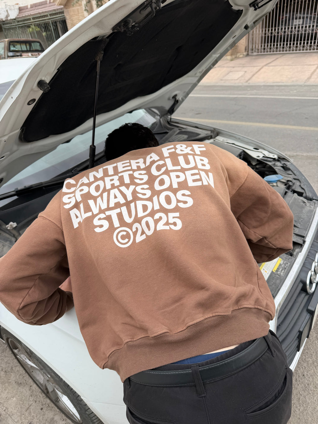 FRIENDS & FAMILY SUNFADE CREWNECK